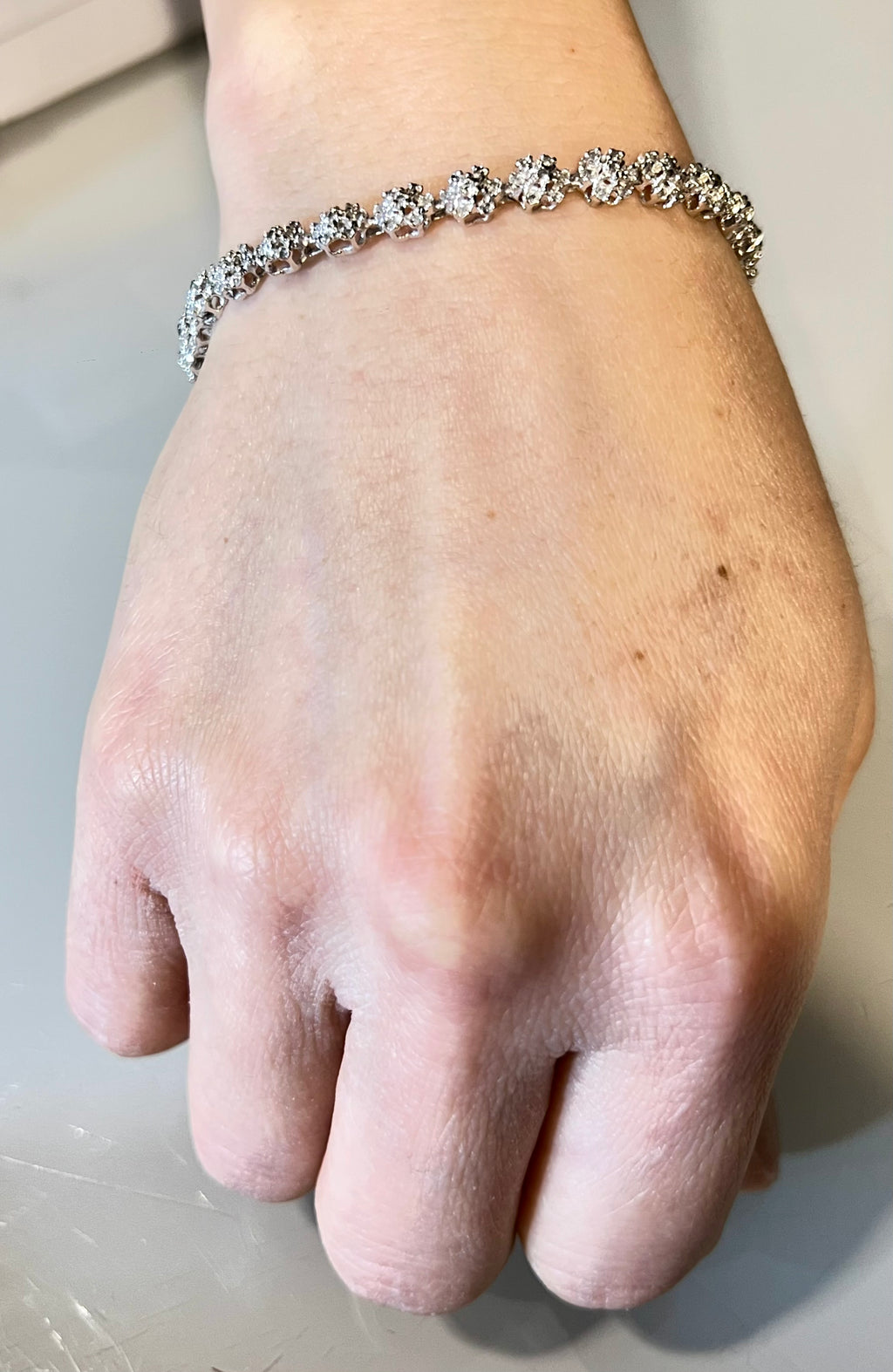 Natural Diamonds bracelet gold 10k - diamonds clubs llc