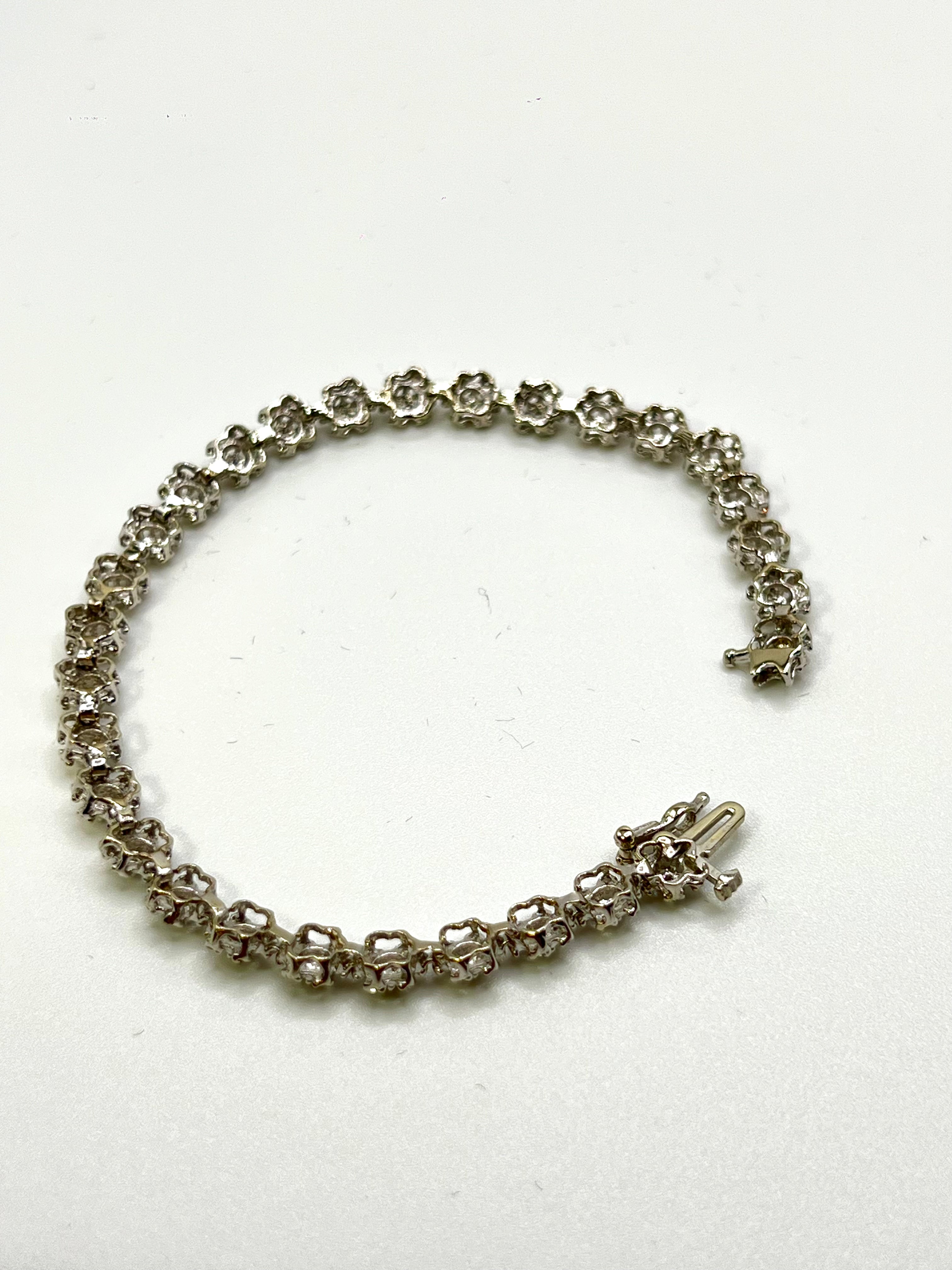 Natural Diamonds bracelet gold 10k - diamonds clubs llc