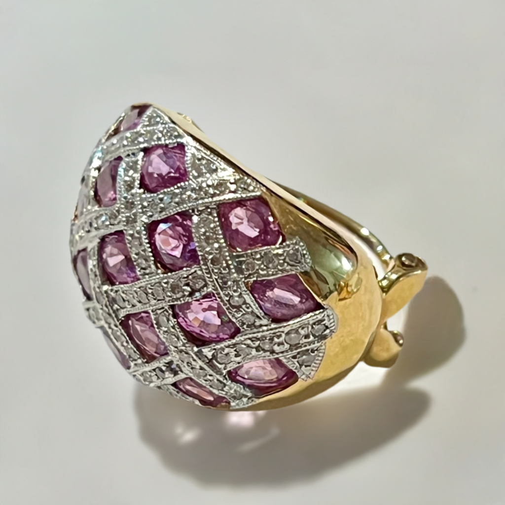Earring Diamonds sapphire pink 5 cart total 18k gold vintage 
4 carat sapphire pink original
1 carat diamonds natural vs f color
18k solid gold 
Hand made vintage - diamonds clubs llc