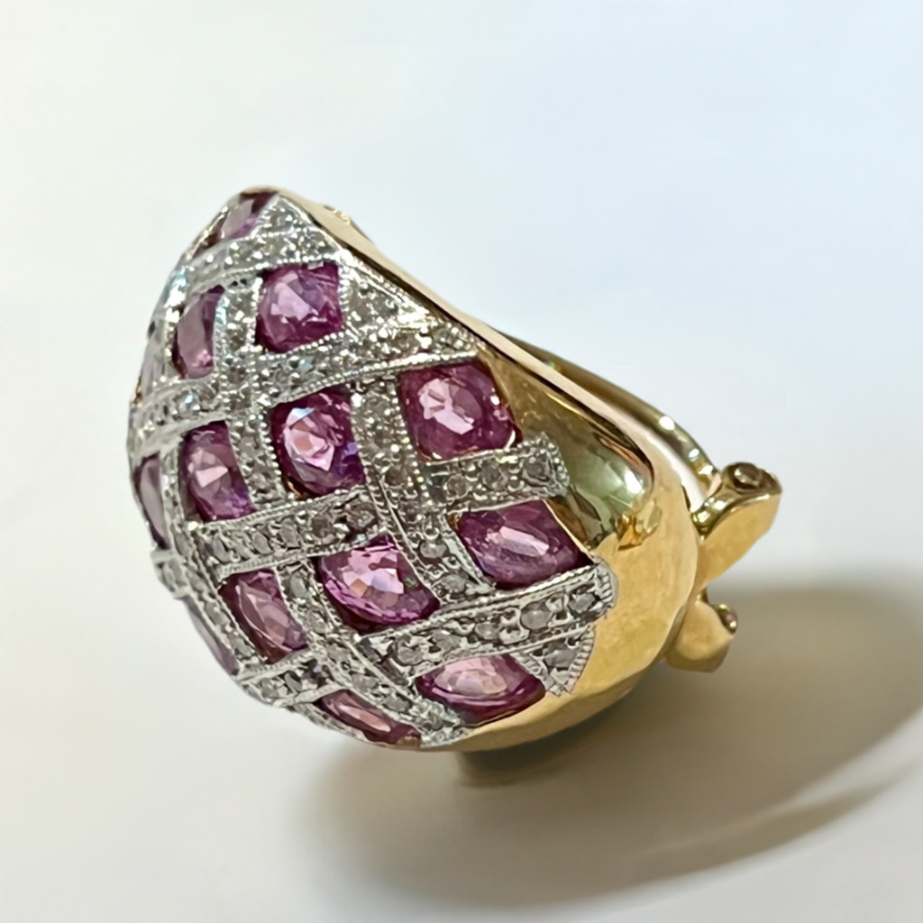 Earring Diamonds sapphire pink 5 cart total 18k gold vintage 
4 carat sapphire pink original
1 carat diamonds natural vs f color
18k solid gold 
Hand made vintage - diamonds clubs llc
