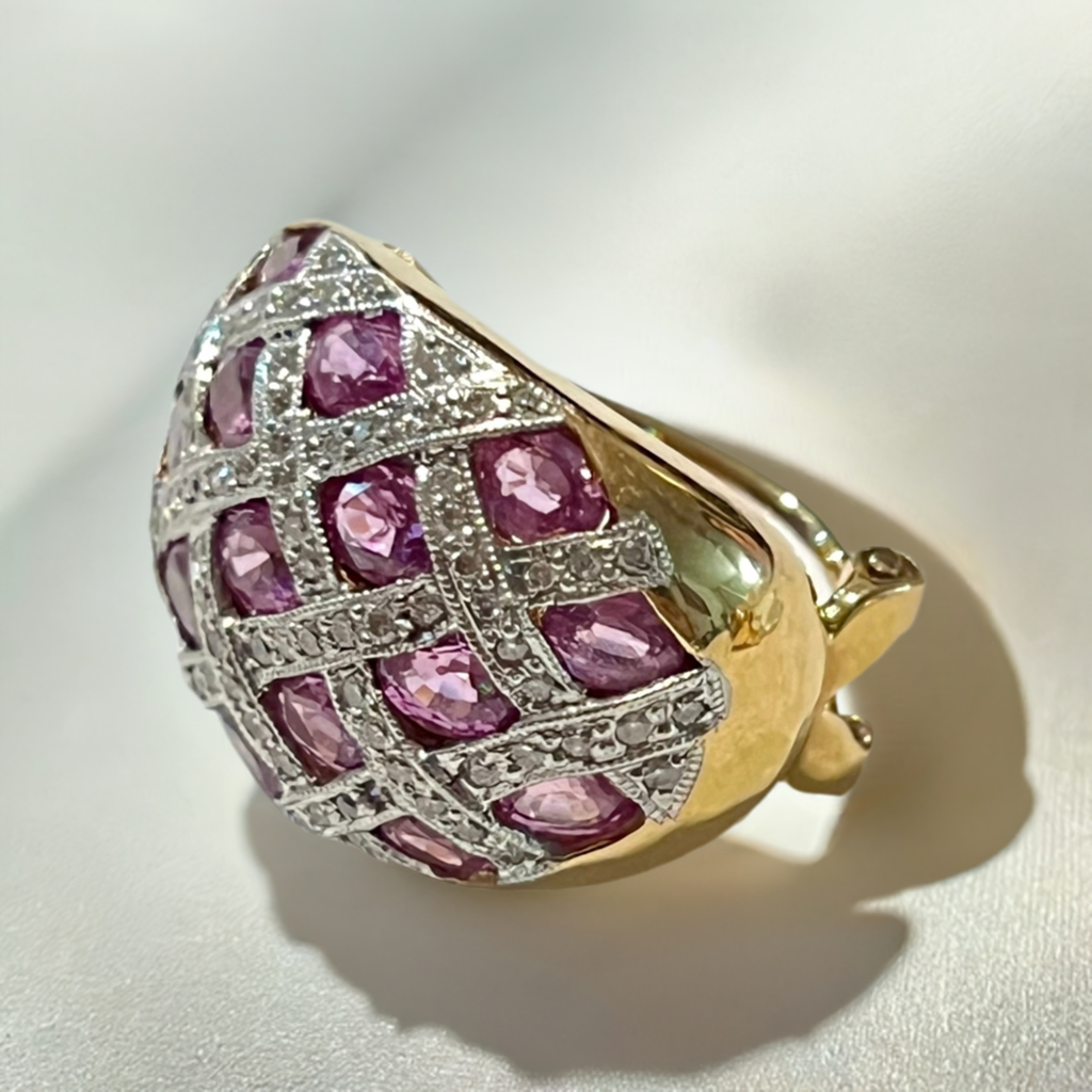 Earring Diamonds sapphire pink 5 cart total 18k gold vintage 
4 carat sapphire pink original
1 carat diamonds natural vs f color
18k solid gold 
Hand made vintage - diamonds clubs llc