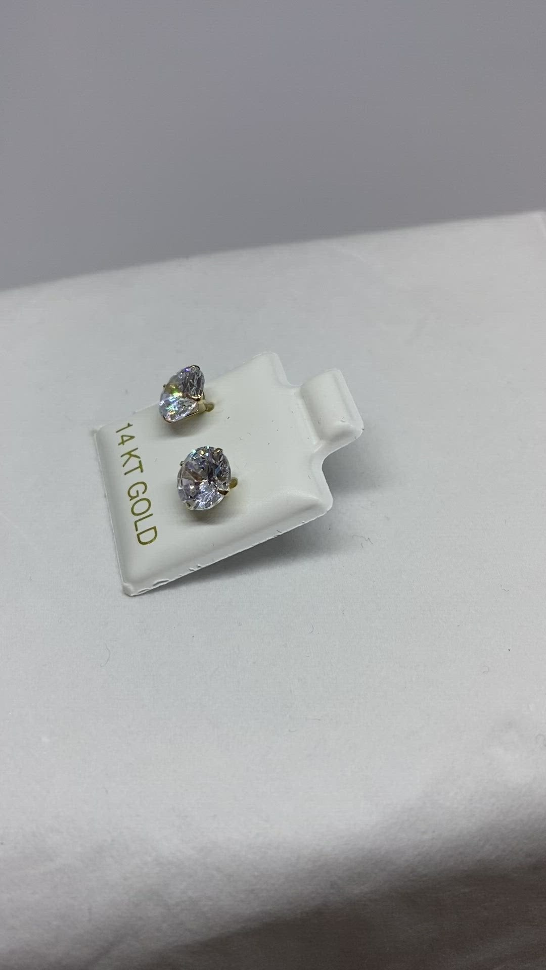 Stud earring diamonds Simulated CZ 14 K gold great deal