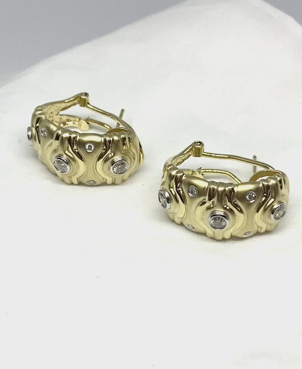 Earring real diamonds 1.25 carat vs clarity g color $4980