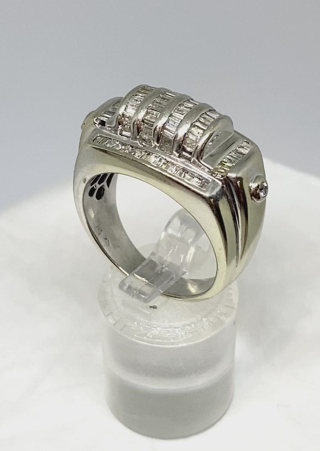 Real diamonds ring vintage 14k solid gold 4 carat
