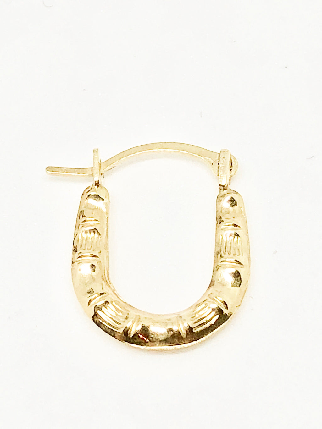 Earring 10k fine gold $39 only worth$399 - diamonds clubs llc