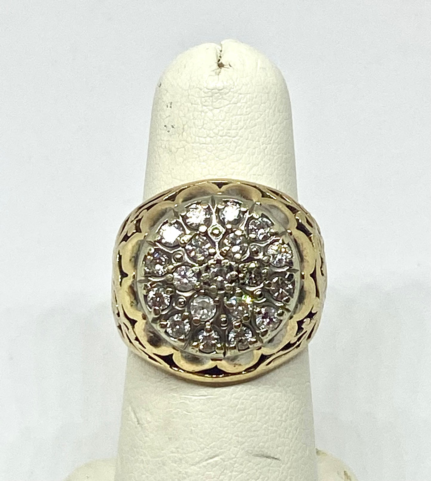 Genuine Diamonds ring solid gold 10k - diamonds clubs llc
