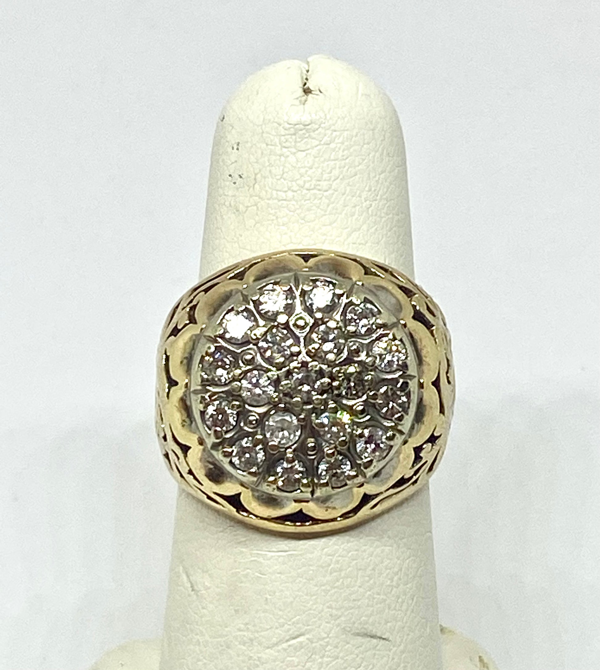 Genuine Diamonds ring solid gold 10k - diamonds clubs llc